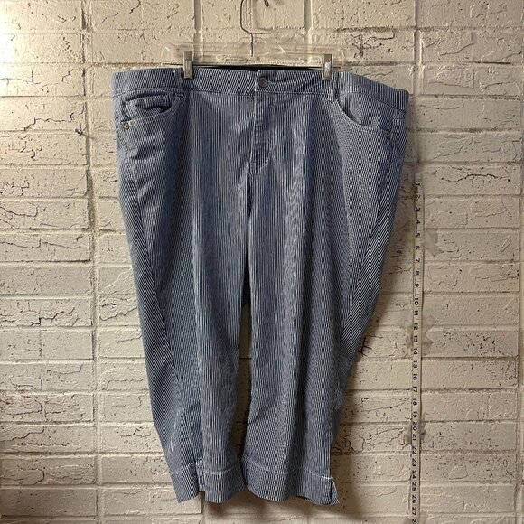 Avenue Denim - Avenue Denim Blue Striped Crapri Jeans 24W | Railroad Stripe | Plus Size